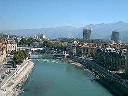 L'Isère dans le centre-ville de Grenoble
