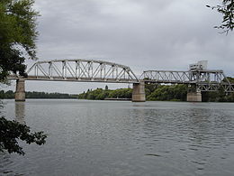 Pont ferroviaire sur le Río Negro, sur la ligne reliant Viedma à Carmen de Patagones.