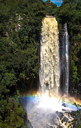 Vue générale des chutes.