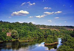 La rivière Lehigh proche de Slatington à la frontière entre le Comté de Lehigh et le Comté de Northampton.