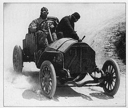 Alessandro Cagno au volant d'une Itala 45 HP lors de la Targa Florio 1907