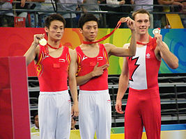 Dong Dong (au centre) aux Jeux olympiques de 2008