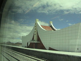 Bâtiment voyageurs de la gare de Tanggula.