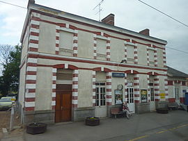 Combourg station 2011.jpg