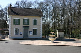 La façade de la gare côté rue.