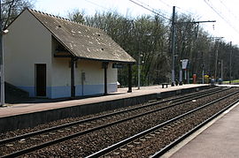 La gare prise depuis le quai opposé.