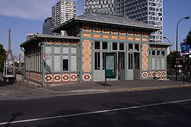 Le bâtiment voyageurs de la gare.