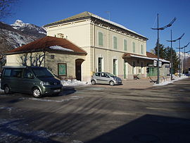 Gare de Montdauphin-Guillestre, Hautes-Alpes, France, accès routier.JPG
