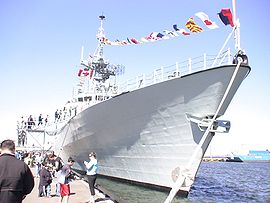 HMCS Halifax à Burlington Bay