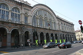 Façade principale de la gare