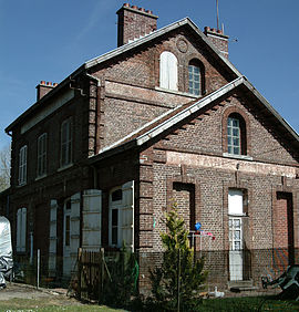 Bâtiment voyageur devenue logement (photo 2007).