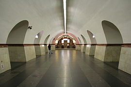 Quai de la station de métro Frounzenskaïa.
