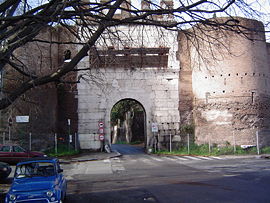 Porta latina.JPG