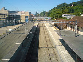 Quais nord gare de Münchenstein.jpg