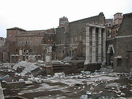 Le Forum d'Auguste avec le temple de Mars vengeur