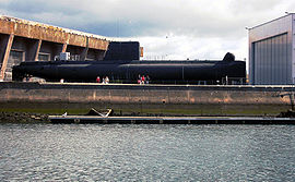 La Flore (S645) désarmée dans l'ancienne base sous-marine de Keroman à Lorient