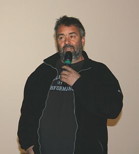 Luc Besson à l'avant-première de Taken diffusée à l'UGC Ciné Cité La Défense le 27 février 2008.