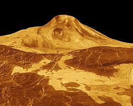 Reconstitution en trois dimensions du Maat Mons à partir des données radar et altimétrique de la sonde Magellan. L'amplitude des reliefs est exagérée 22,5 fois.
