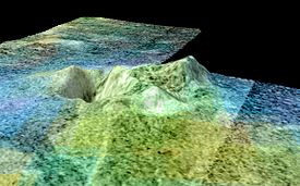 Vue composite de Sotra Facula acquise en 2010 par Cassini combinant radar à synthèse d'ouverture et spectromètre cartographe imageur infrarouge et visible[1].