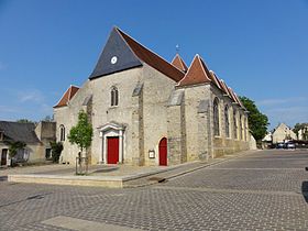 Église Saint-Pierre-et-Saint-Paul de Courtenay (façade ouest)