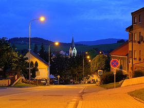 Černá v Pošumaví (Schwarzbach) v noci.jpg