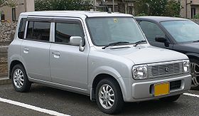 2002 Suzuki Alto-Lapin 01.jpg