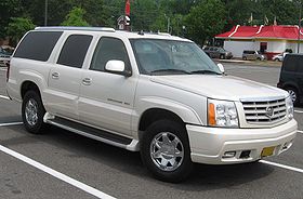 2003-06 Cadillac Escalade ESV.jpg