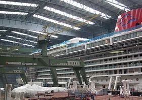 2011-08-26 Papenburg Meyer Werft Disney Fantasy.JPG