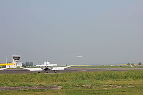 Aérodrome de Saint-Cyr-L'école (LFPZ).jpg