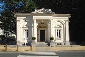 Anciens pavillons d'octroi de la Porte de Namur 01.JPG