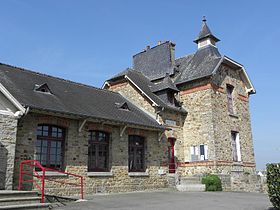 Mairie d'Andouillé-Neuville.