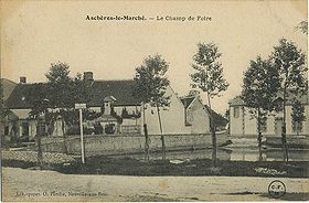 Carte postale ancienne du champ de foire