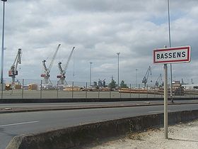 Entrée dans Bassens en arrivant de Lormont, côté Garonne.