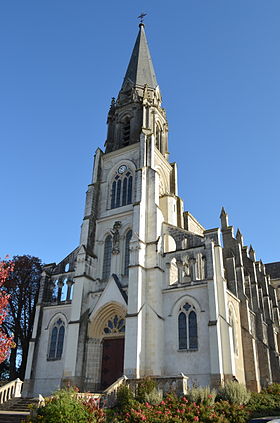 Beaupréau - Église Notre-Dame (2).jpg