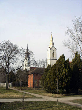 L'église catholique et l'église évangélique (slovaque) de Belo Blato