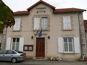 La mairie de Benest