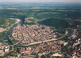 Vue aérienne la boucle du Doubs à Besançon