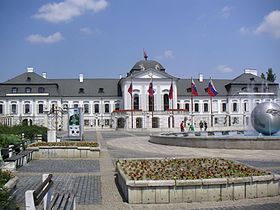 Bratislava-grassalkovičov palác.jpg
