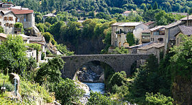 Jaujac : Pont romain sur le Lignon.
