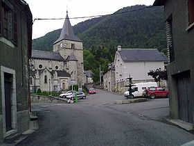 Le village de Cadéac et son église