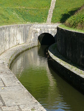 Canal souterrain de Saint-Albin, entrée ouest.