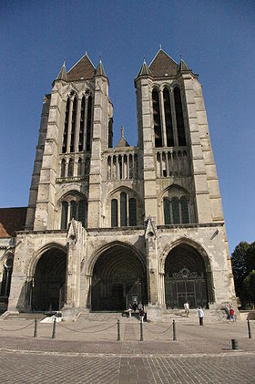 Façade occidentale  de la cathédrale de Noyon