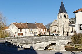 Le centre-ville de Condé-en-Brie et la Dhuys