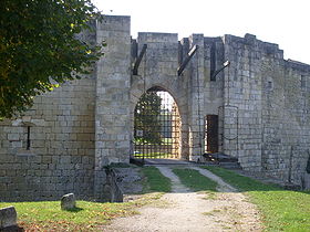 Le château de Nieul-lès-Saintes