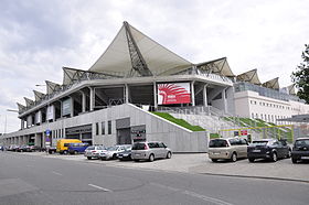 La façade du stade