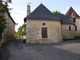 La chapelle dans le bourg
