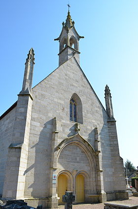Chapelle Saint-Michel - Cimetière de Questembert.jpg