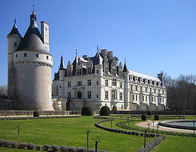 Vue du château depuis les jardins de Catherine de Médicis