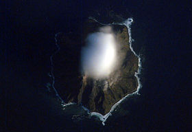 Image satellite de Tchirinkotan ennuagée.