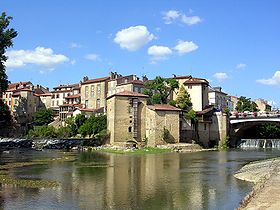 Mont-de-Marsan, la ville aux trois rivières : confluence du Midou et de la Douze, formant la Midouze.